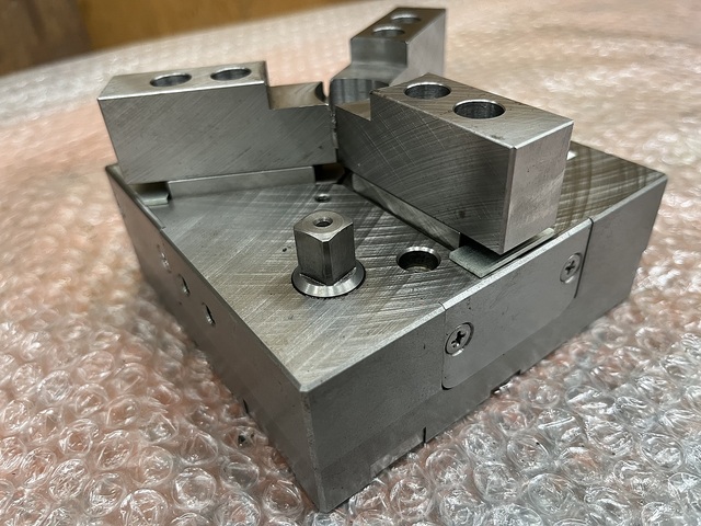KAWATATEC Y-120 Lathe Chuck Image 3