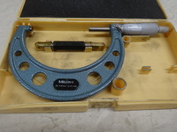 Mitutoyo OM-100 Micrometer (Outer) G-2815 Image