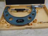 Mitutoyo OM-125 Micrometer (Outer) G-2818 Image