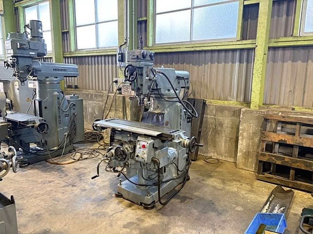 MAKINO KGJP-55 Vertical Milling Machine H019500 Image