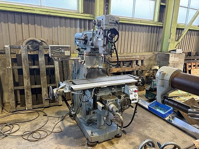 牧野フライス製作所 KGJP-55 立型フライス盤 の画像 2枚目