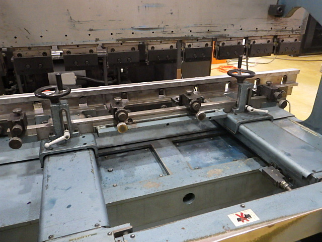 AMADA RG-50 Press Brake/Bender Image 6