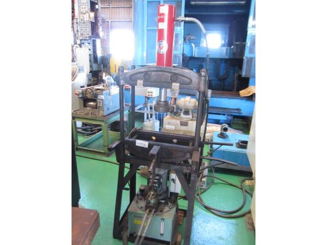 RIKEN SEIKI 油圧プレス Hydraulic Press Image 1