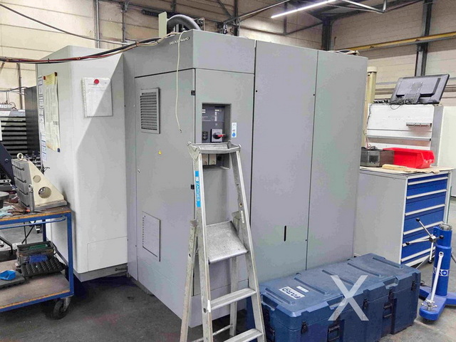 DECKEL MAHO DMC 1035 V Vertical Machining Center Image 5
