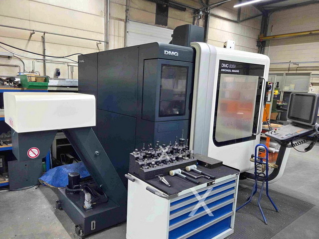 DECKEL MAHO DMC 835 V New Design Vertical Machining Center Image 9