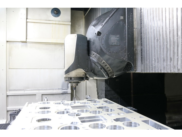 DMG MORI DMC 340 U 5Axis Machining Center Image 4