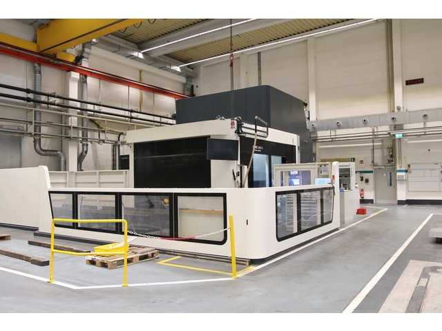 DMG MORI DMC 340 U 5Axis Machining Center Image 18