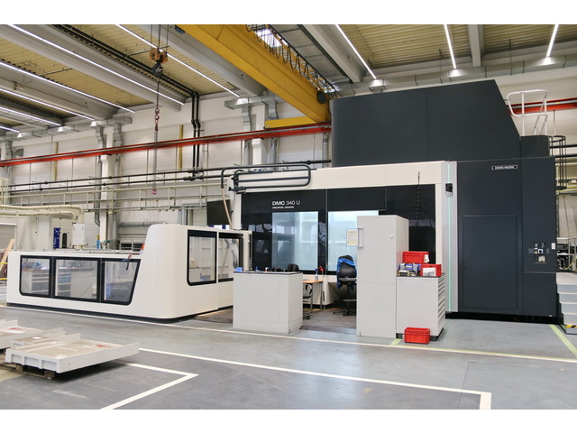 DMG MORI DMC 340 U 5Axis Machining Center Image 33