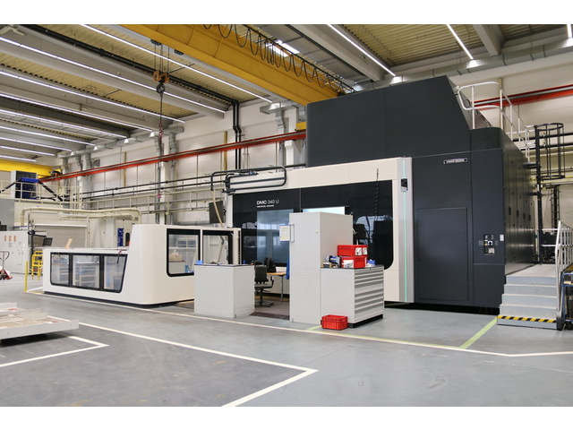DMG MORI DMC 340 U 5Axis Machining Center Image 40
