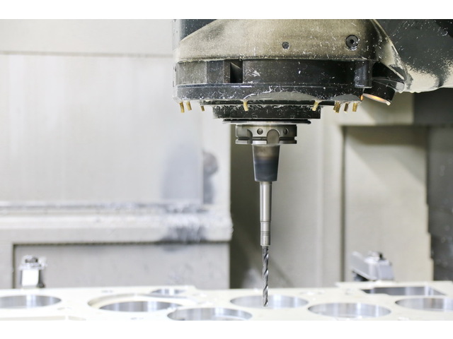 DMG MORI DMC 340 U 5Axis Machining Center Image 59