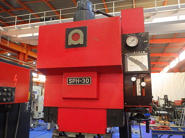 アマダ SPH-30C プレスブレーキ/ベンダー の画像 2枚目