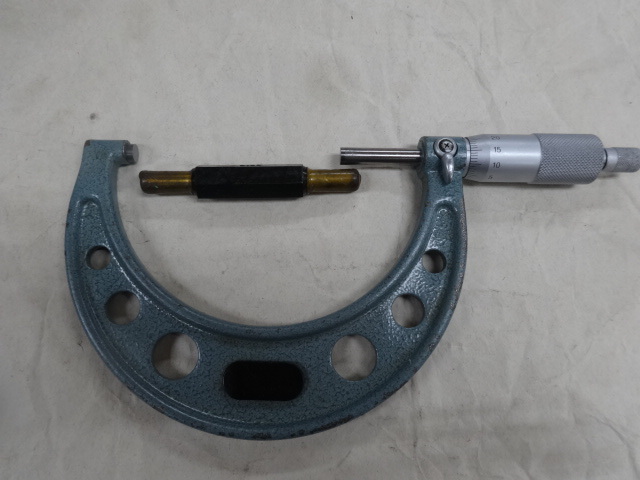 Mitutoyo OM-100 Micrometer (Outer) Image 1