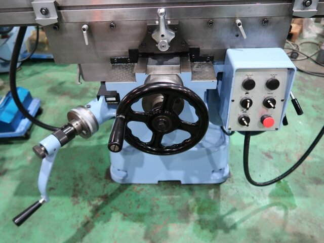イワシタ NK-1R 立型フライス盤 の画像 2枚目