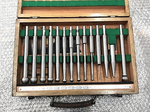 --  その他測定工具・基準器 の画像 1枚目