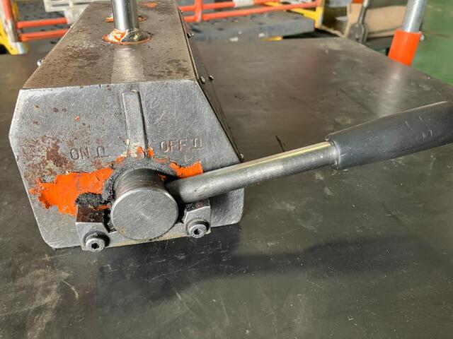 WALKER MAGNETICS BUX NEO500 Stand/Stage Image 4