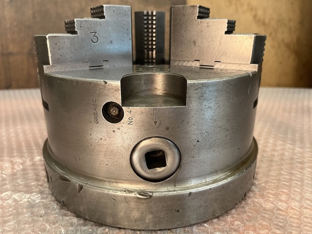 --  Lathe Chuck Image 4