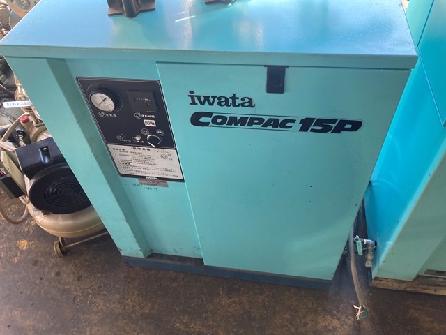 ANEST IWATA CSD-15P Compressor Image 2