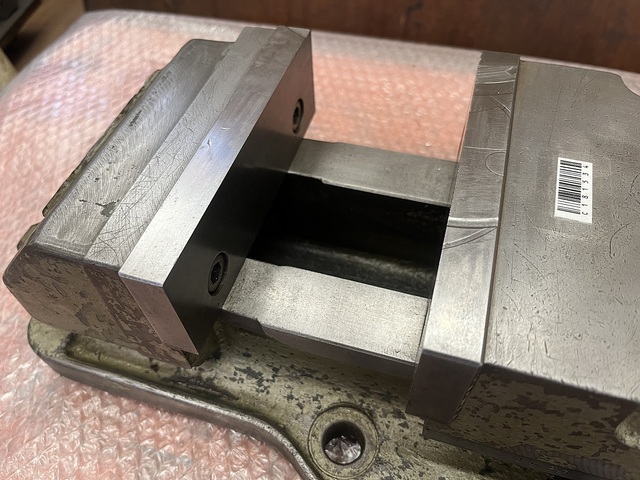 TAKEDA MACHINE TOOLS TK-150HVS Vice Image 2