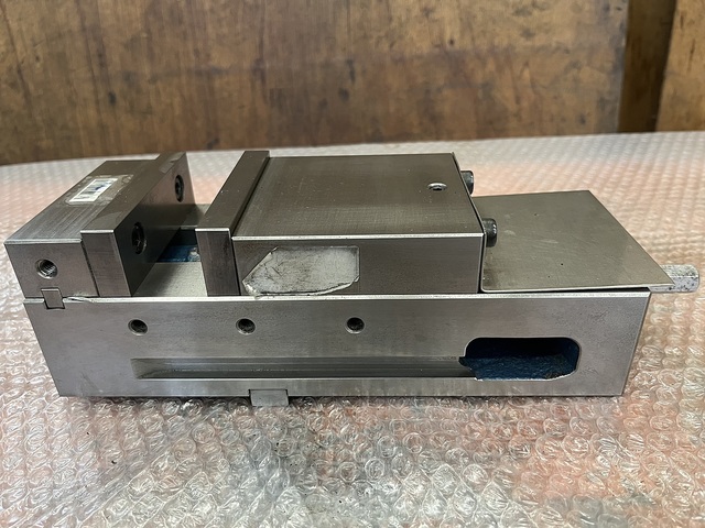 NABEYA LT40MC Vice Image 1