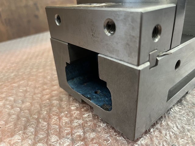 NABEYA LT40MC Vice Image 5