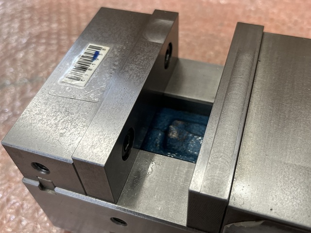 NABEYA LT40MC Vice Image 2