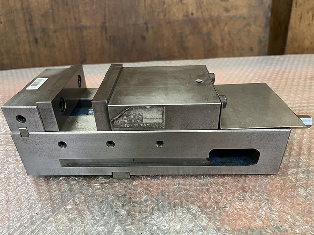 NABEYA LT40MC Vice Image 1