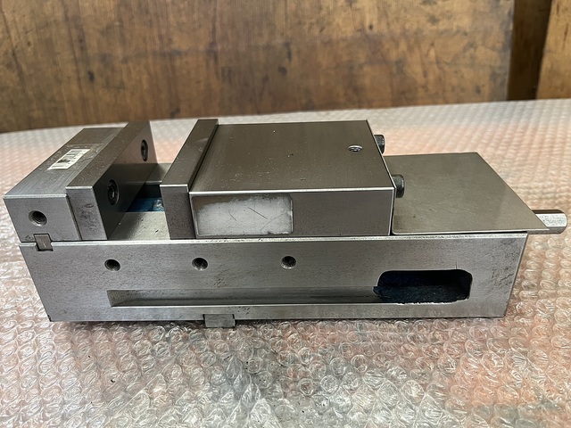 NABEYA LT40MC Vice Image 1
