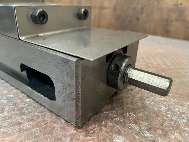 NABEYA LT40MC Vice Image 6