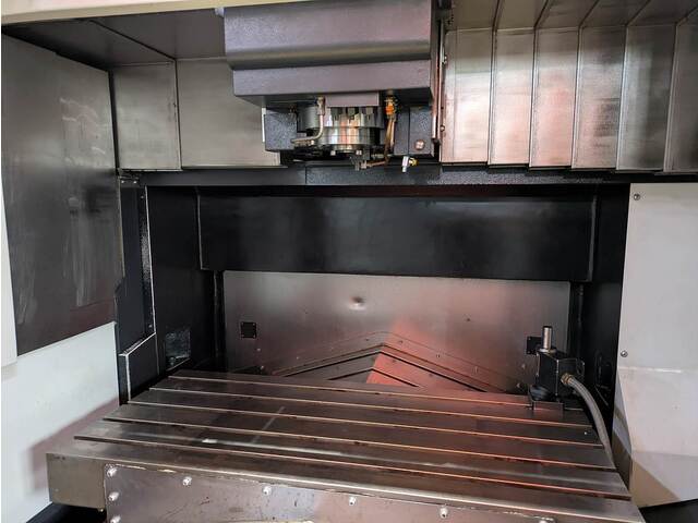 MAZAK FJV-250 Vertical Machining Center Image 3