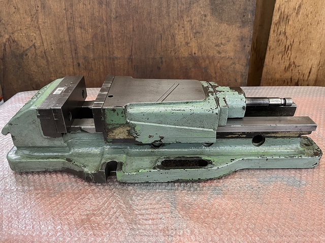 TAKEDA MACHINE TOOLS TK-150 Vice Image 1