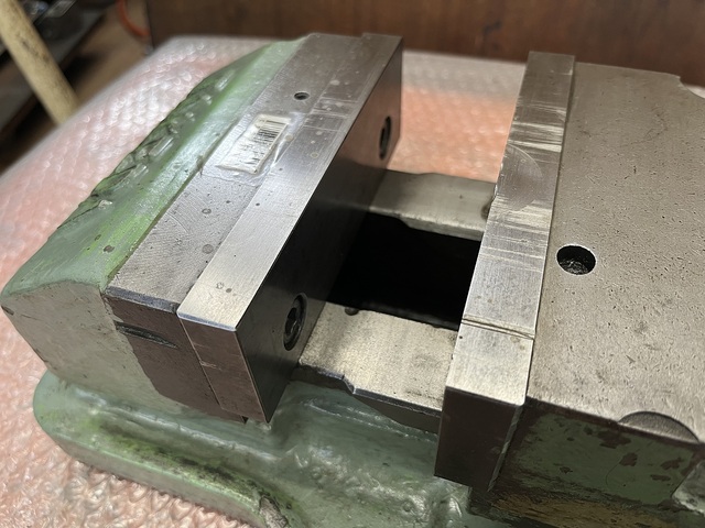 TAKEDA MACHINE TOOLS TK-150 Vice Image 2
