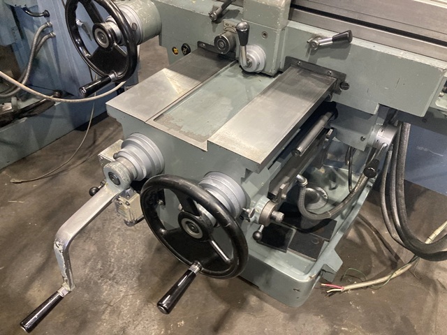 静岡鐵工所 VHR-SD 立型フライス盤 の画像 3枚目