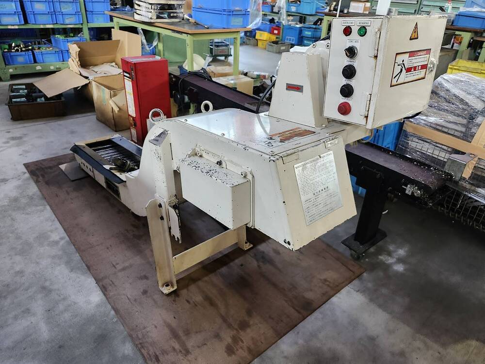 --  Chipconveyor
