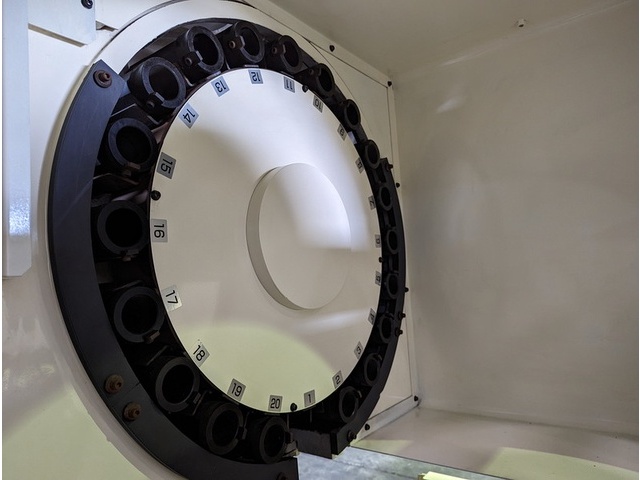 大隈豊和機械 MILLAC561V 立型マシニングセンタ の画像 7枚目