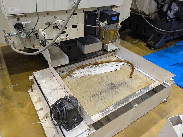 FANUC α-T21iDL Vertical Machining Center Image 11