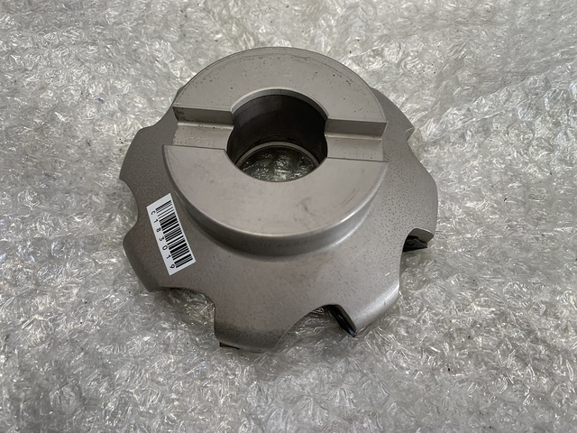 イスカル S845 F45SX D125-8-38.10-R16 フライスカッター の画像 1枚目