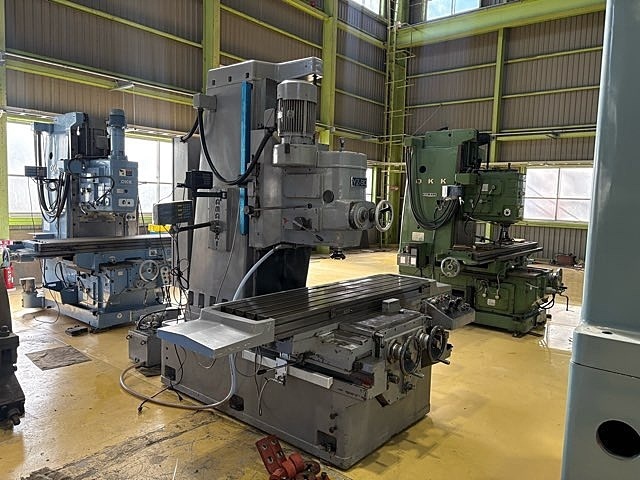 YAMASAKI GIKEN YZ-90 Vertical Milling Machine Image 1