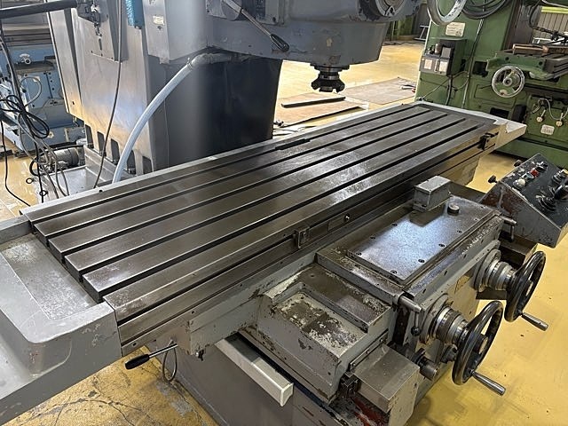YAMASAKI GIKEN YZ-90 Vertical Milling Machine Image 6