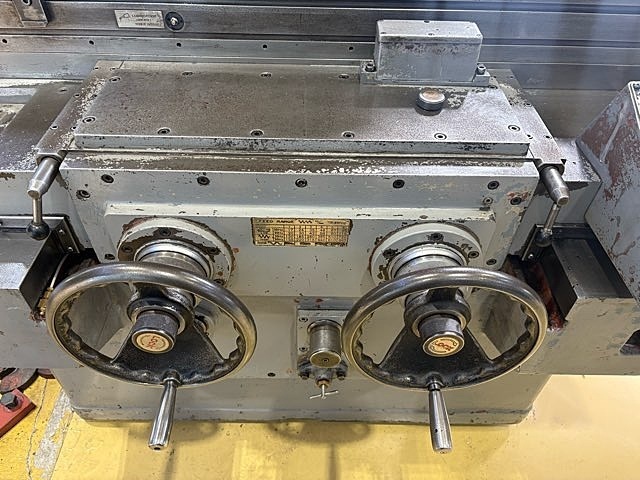 YAMASAKI GIKEN YZ-90 Vertical Milling Machine Image 7