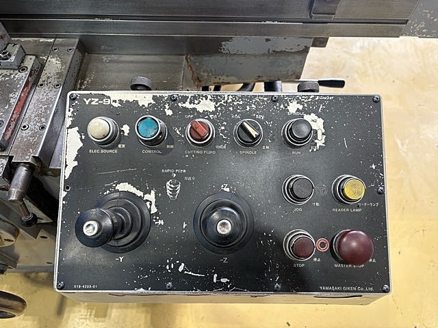 YAMASAKI GIKEN YZ-90 Vertical Milling Machine Image 8