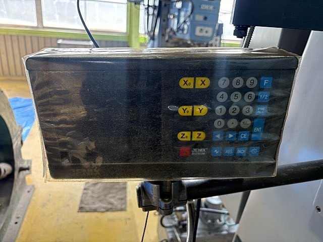 YAMASAKI GIKEN YZ-90 Vertical Milling Machine Image 10