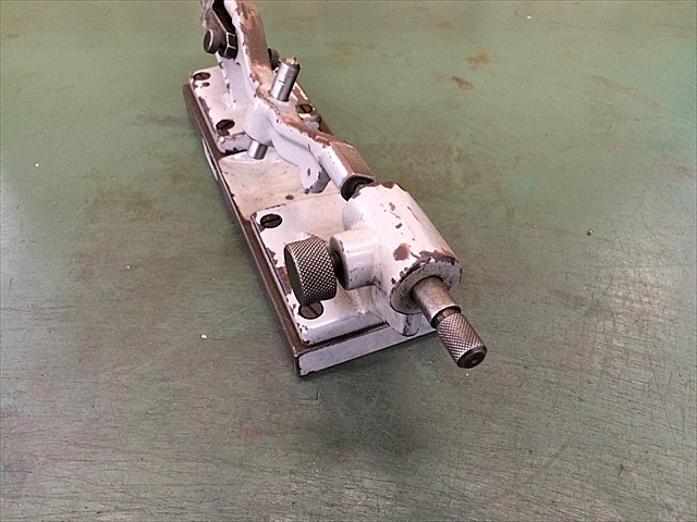 --  Dresser Image 3