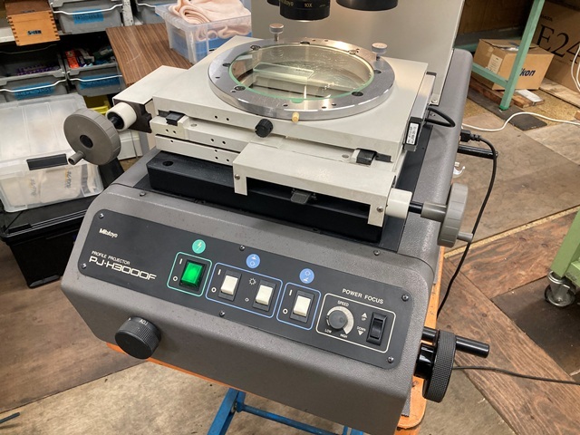ミツトヨ PJ-H3000F 投影機 の画像 2枚目