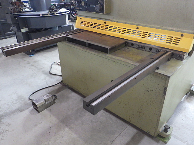 Komatsu SHS3×125 Shearing Machine Image 2