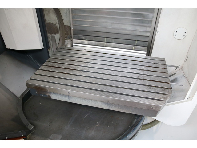 DECKEL MAHO DMU 60 monoBLOCK 5Axis Machining Center Image 2
