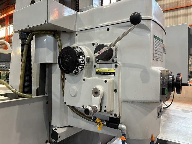 YAMASAKI GIKEN YZ-350NCR NC Vertical Milling Machine Image 3