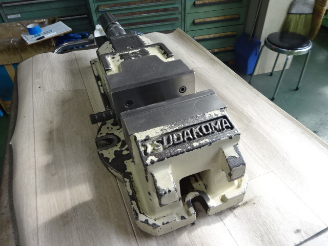 TSUDAKOMA VH-150 Vice Image 2