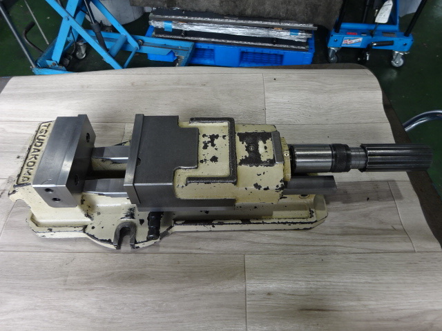 TSUDAKOMA VH-125 Vice Image 3