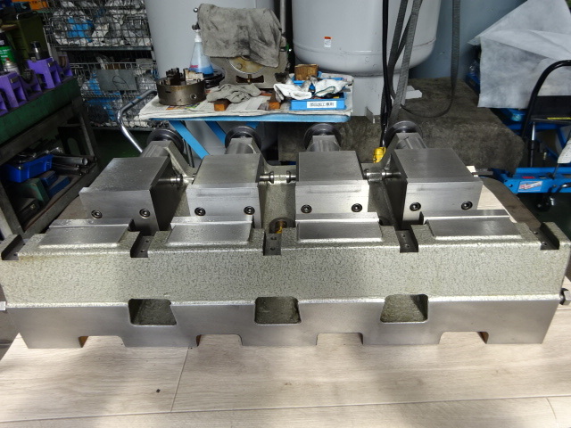 津田駒工業 VM-100-4 バイス の画像 8枚目