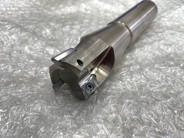 MITSUBISHI MATERIALS AXD4000-03SA32SA End Mill Image 2
